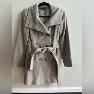 Jones New York Classic Gray coat size 4